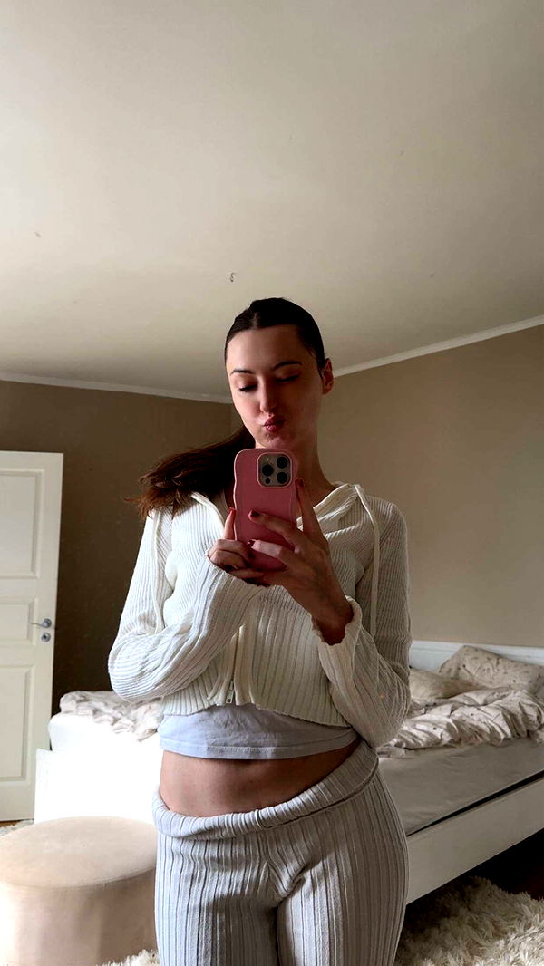 mathilda_bergs image ~ Altpins