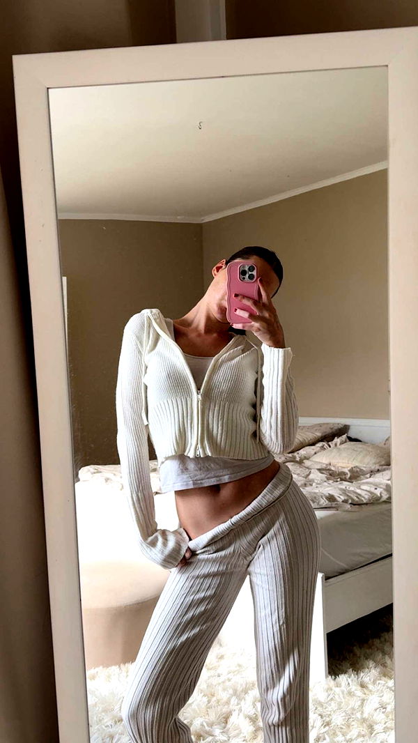 mathilda_bergs image ~ Altpins