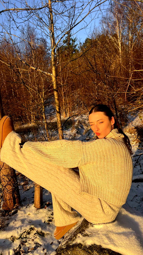 mathilda_bergs image ~ Altpins