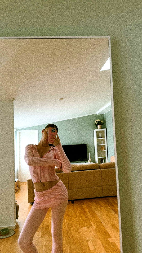 mathilda_bergs image ~ Altpins