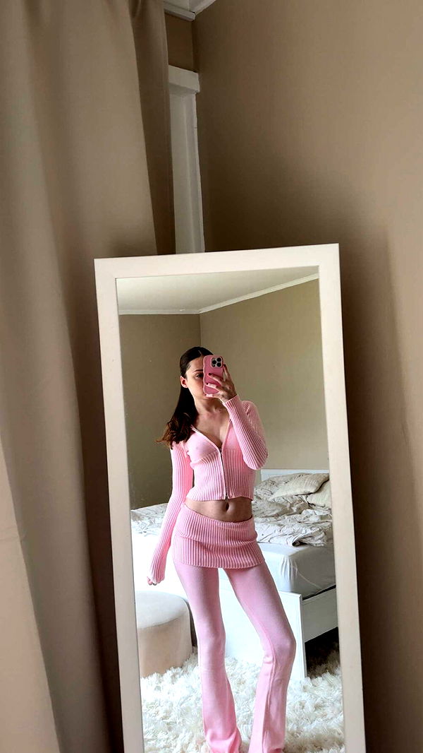 mathilda_bergs image ~ Altpins