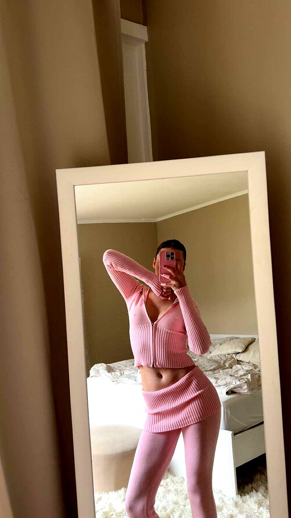 mathilda_bergs image ~ Altpins