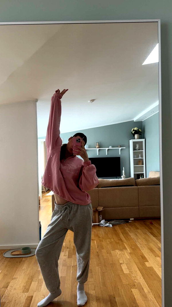 mathilda_bergs image ~ Altpins