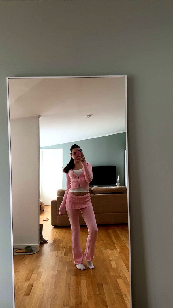 mathilda_bergs image ~ Altpins