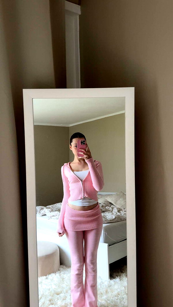 mathilda_bergs image ~ Altpins