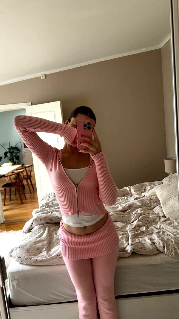 mathilda_bergs image ~ Altpins