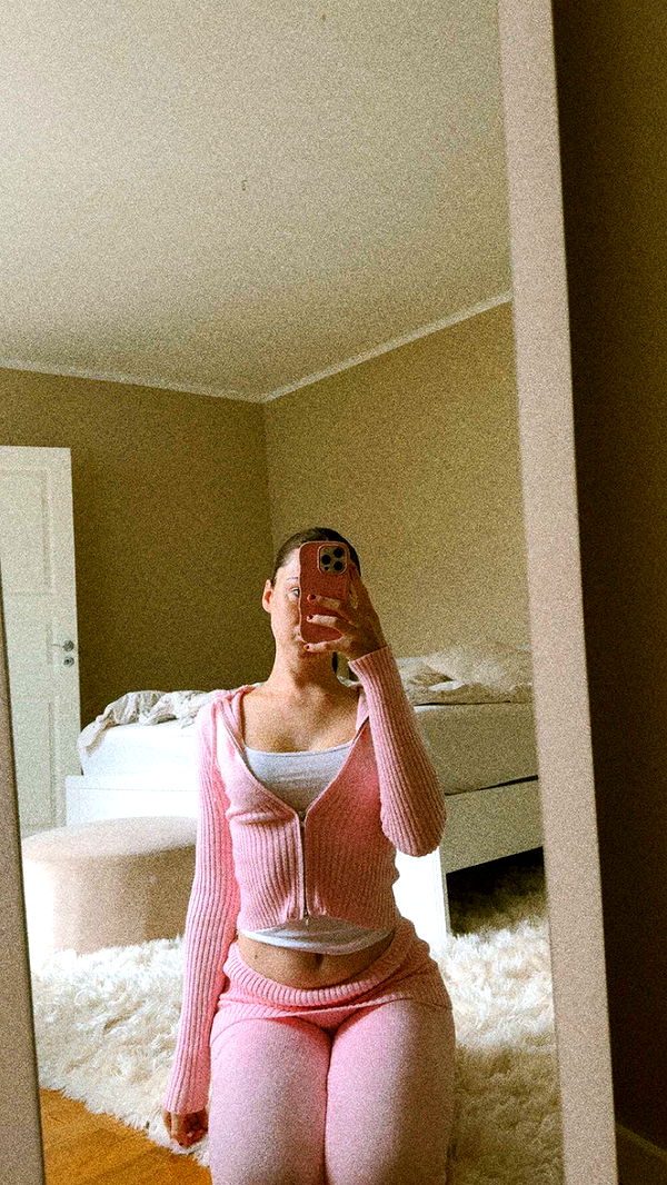 mathilda_bergs image ~ Altpins