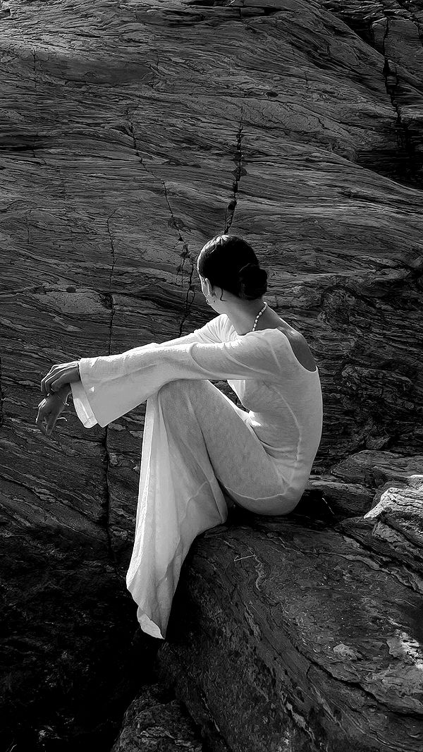 mathilda_bergs image ~ Altpins