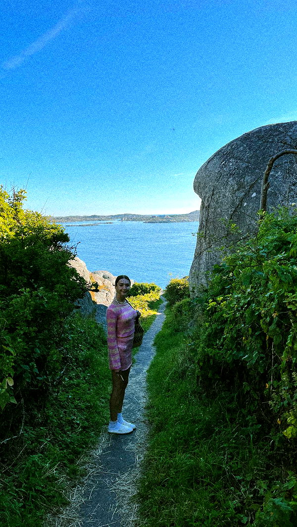 mathilda_bergs image ~ Altpins