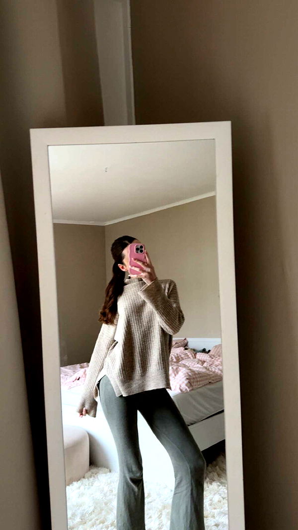 mathilda_bergs image ~ Altpins