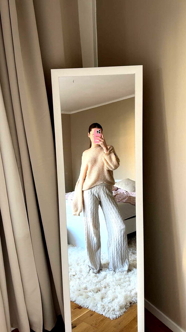 mathilda_bergs image ~ Altpins