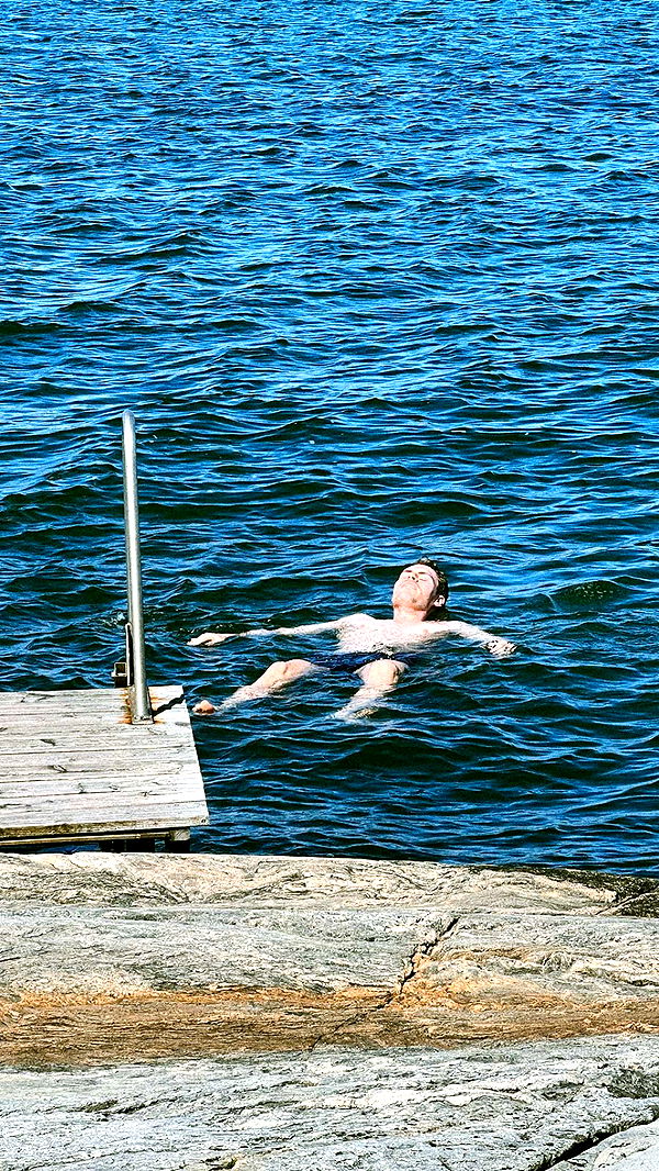 mathilda_bergs image ~ Altpins