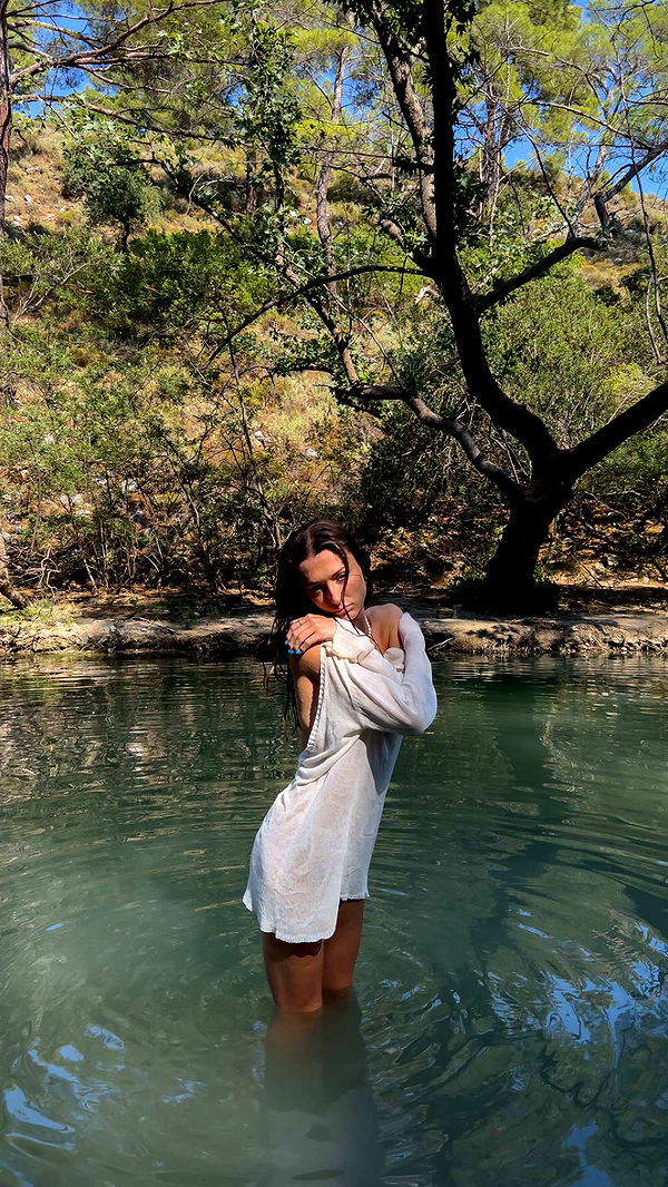 mathilda_bergs image ~ Altpins