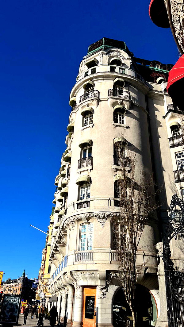 mathilda_bergs image ~ Altpins