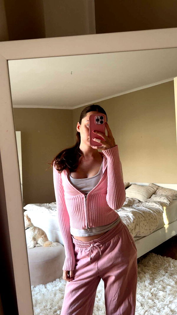 mathilda_bergs image ~ Altpins