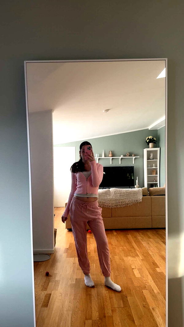 mathilda_bergs image ~ Altpins