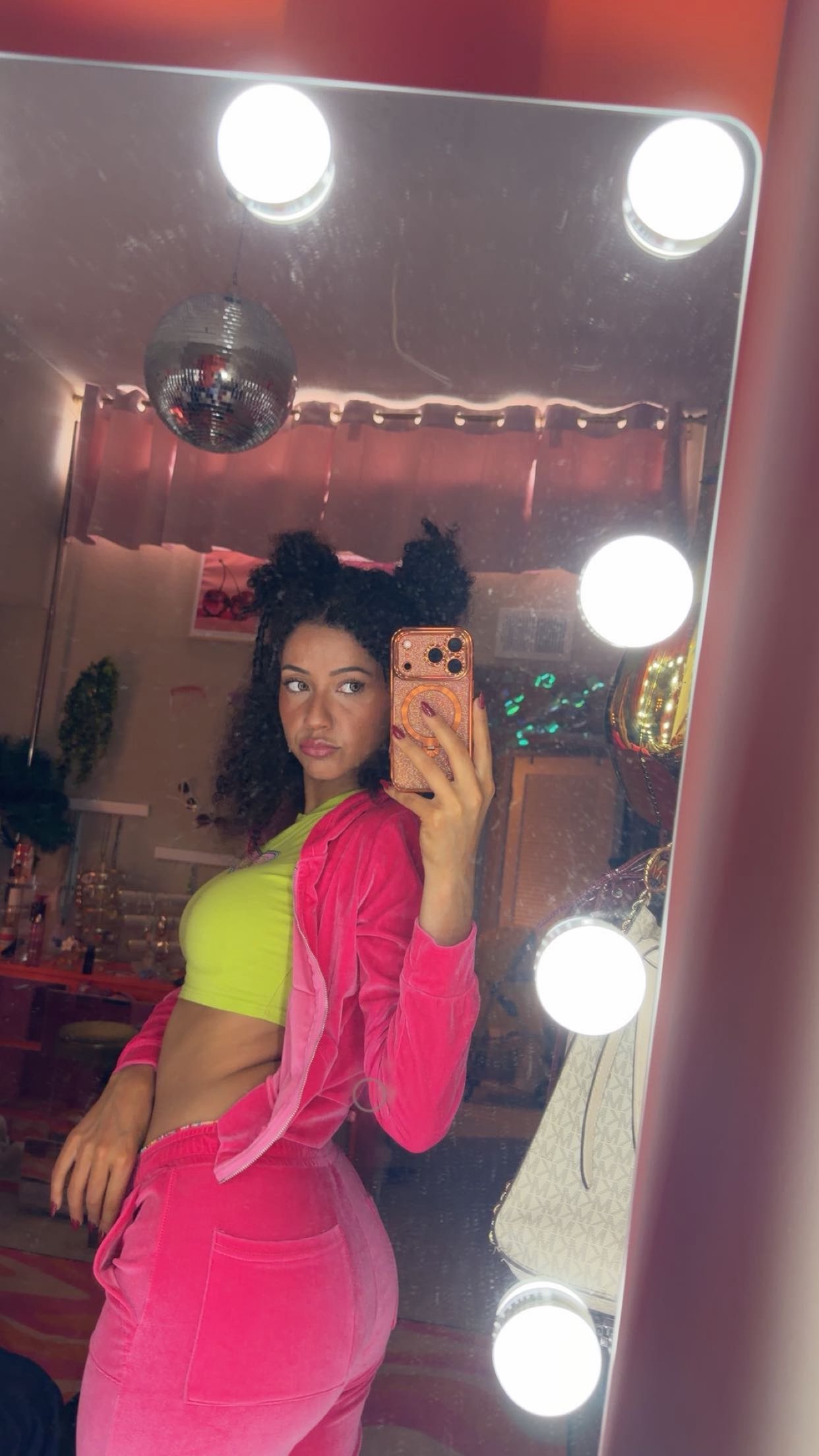 mbeeco snapchat image archive image