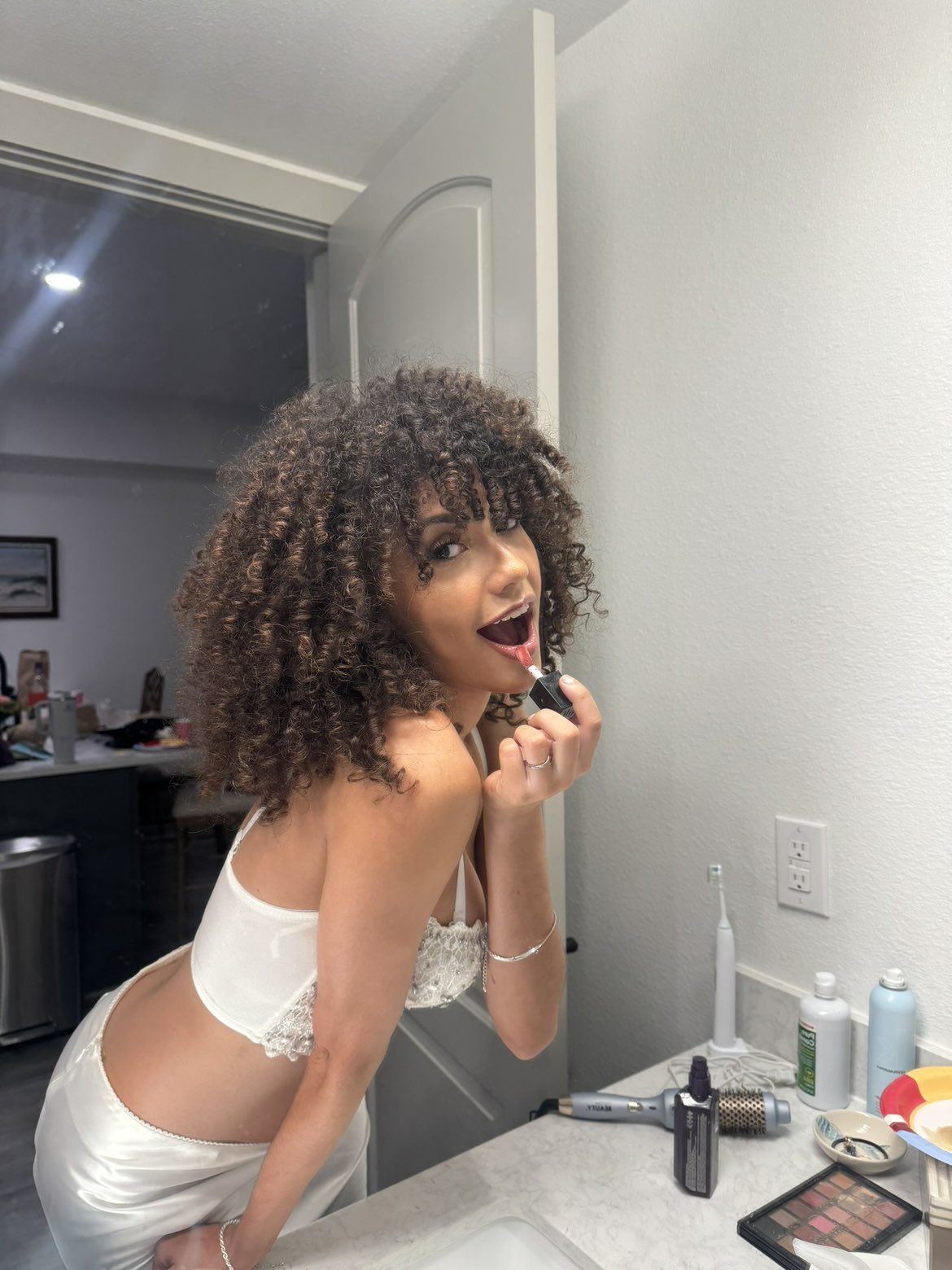 mbeeco snapchat image archive image