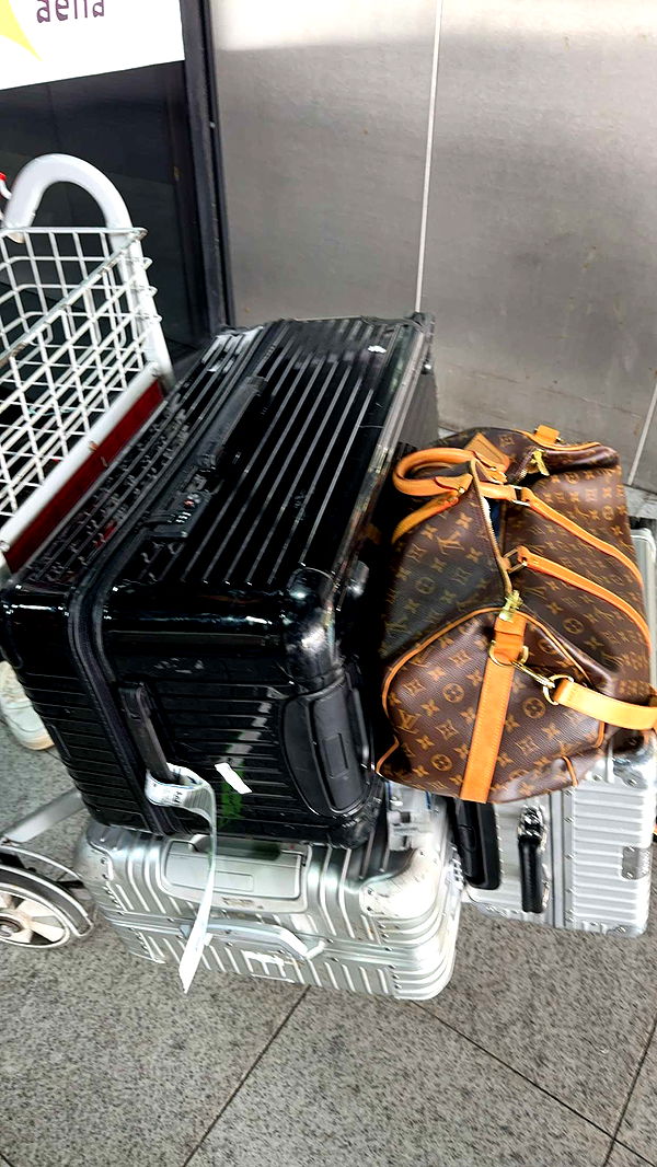 mbuccola97 image ~ Altpins