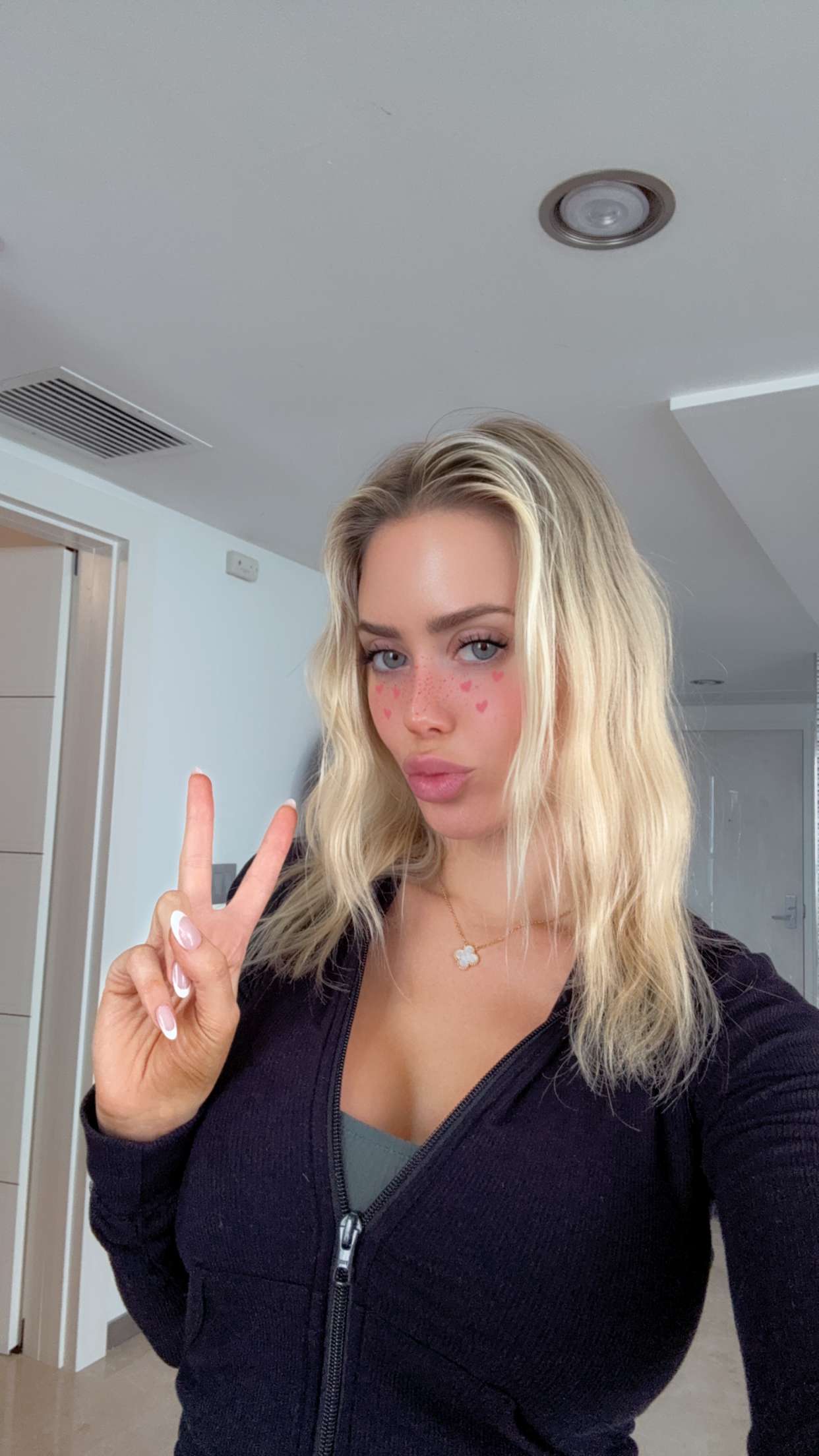 mbuccola97 snapchat image archive image