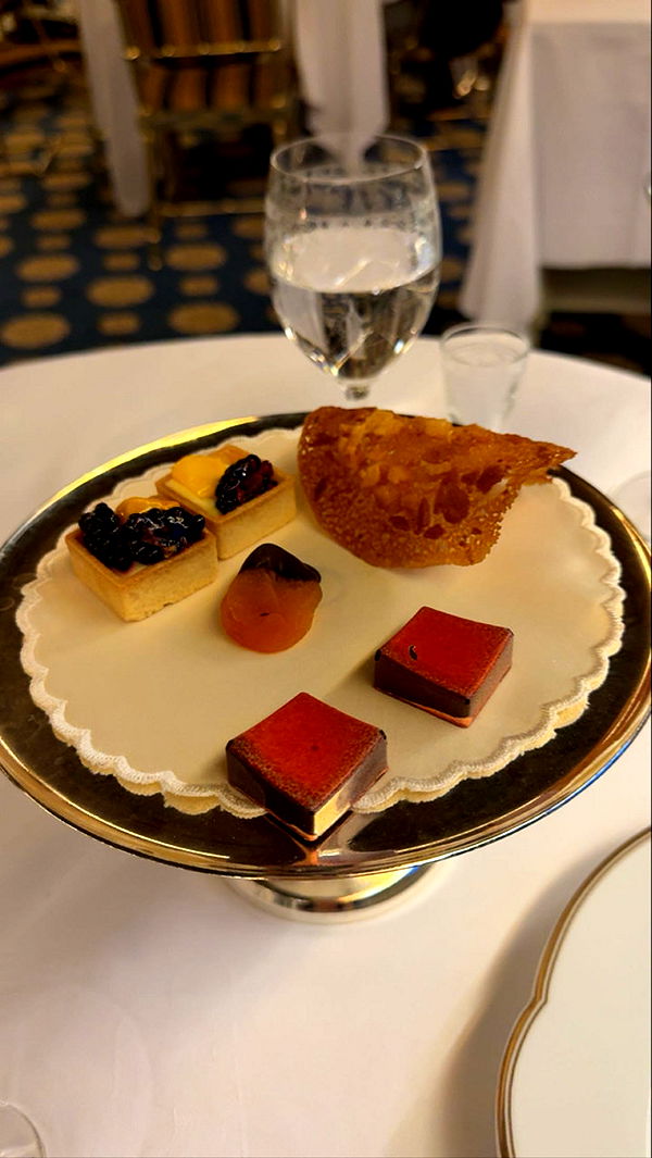 mbuccola97 image ~ Altpins