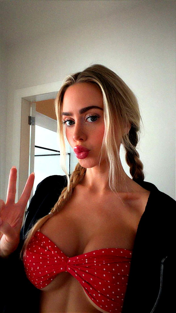 mbuccola97 snapchat image archive image