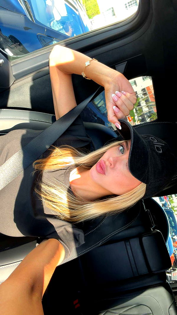 mbuccola97 image ~ Altpins