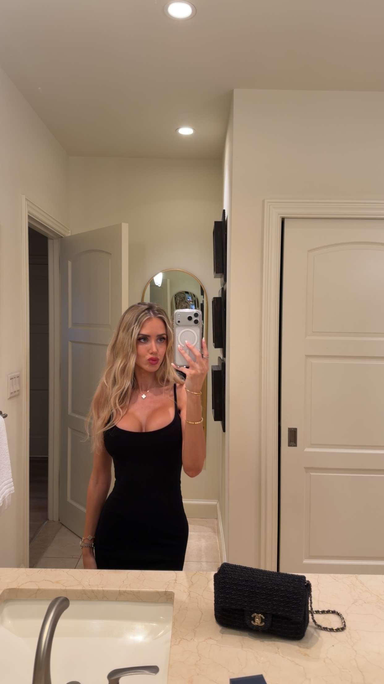 mbuccola97 snapchat image archive image