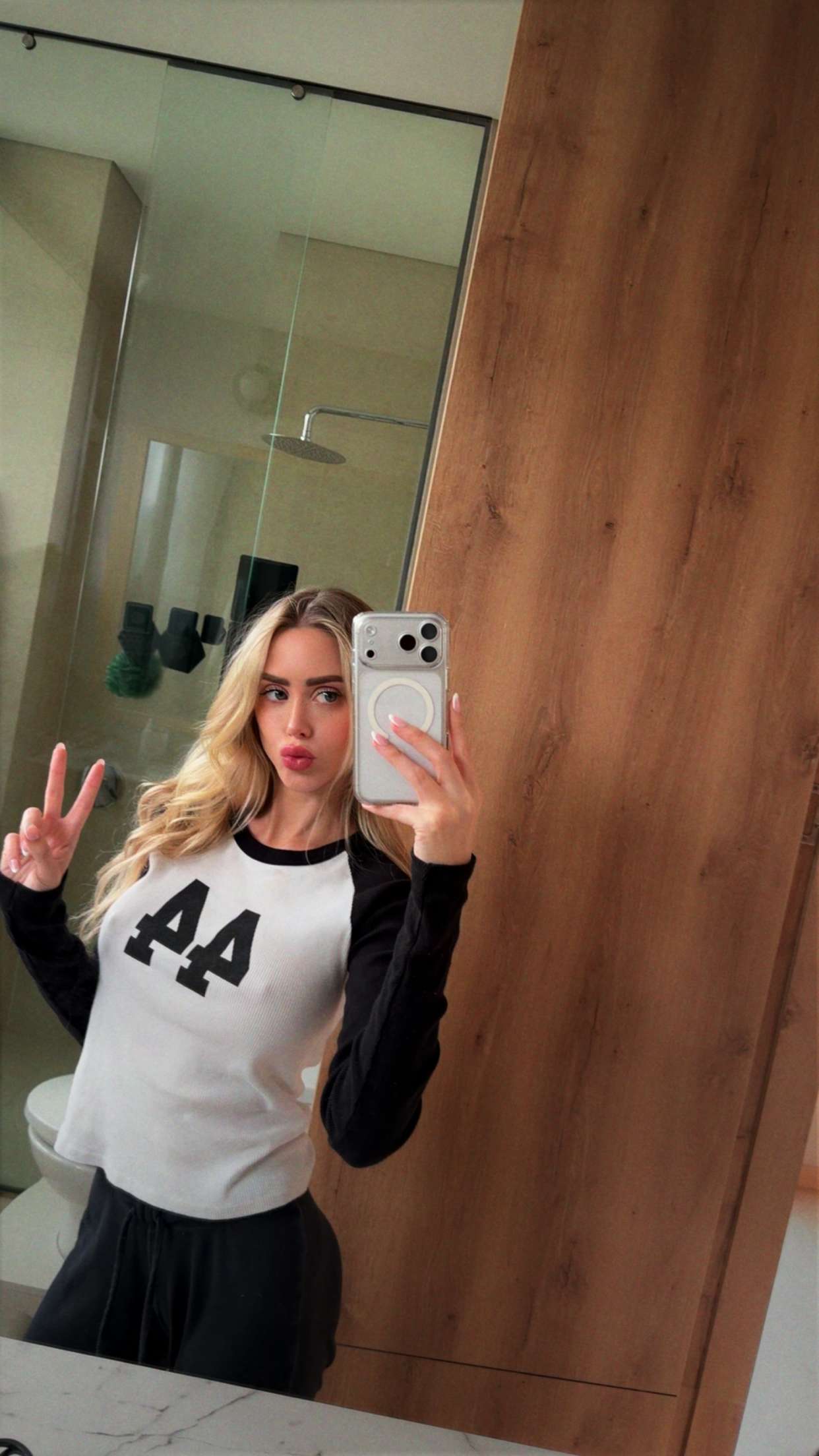 mbuccola97 snapchat image archive image