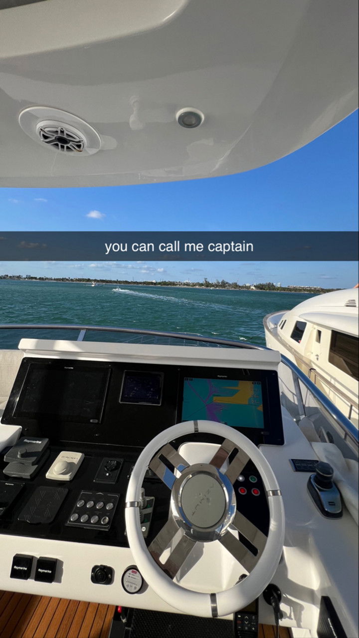 meelahrobbins snapchat image archive image