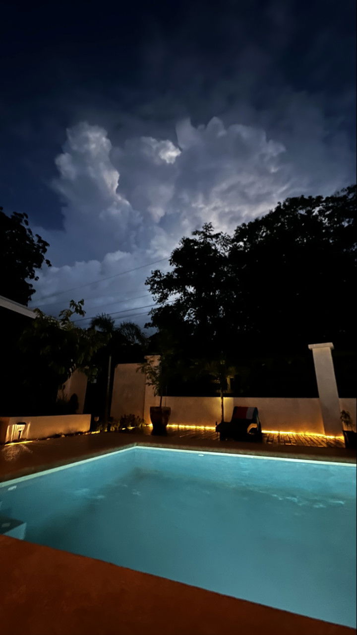 meelahrobbins snapchat image archive image