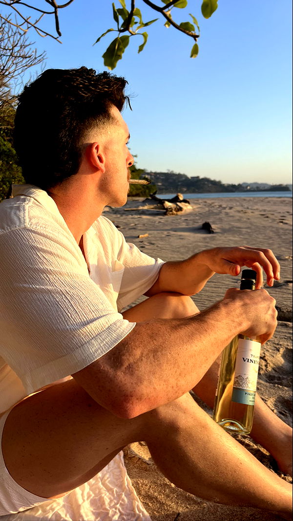 meelahrobbins image ~ Altpins