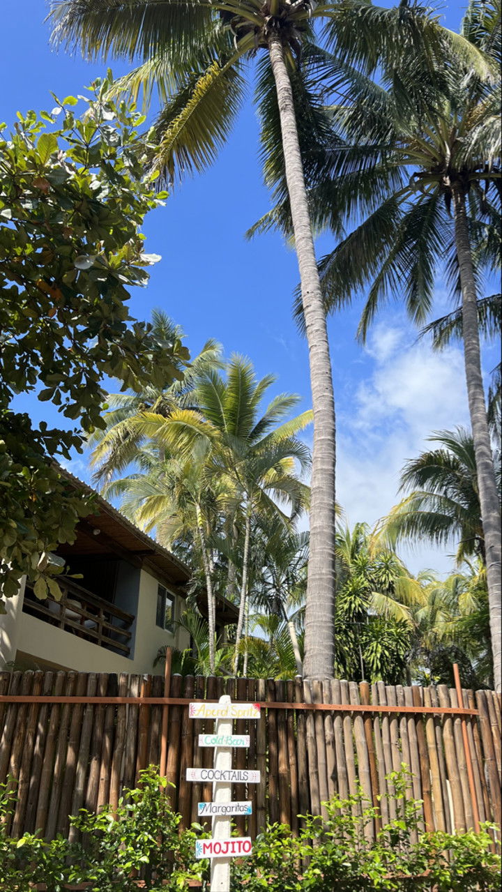 meelahrobbins snapchat image archive image