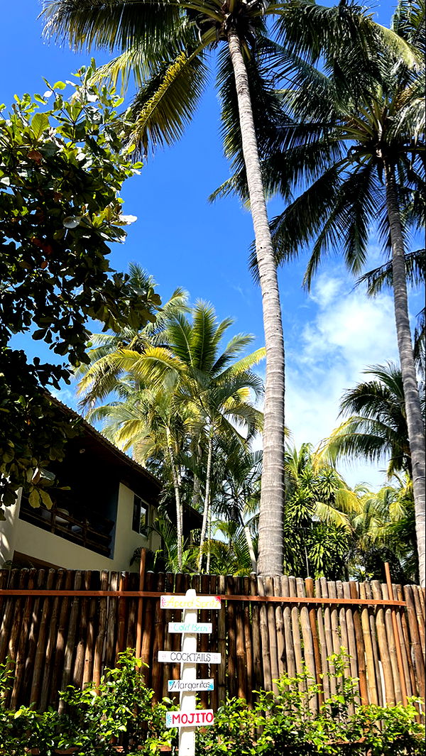 meelahrobbins image ~ Altpins