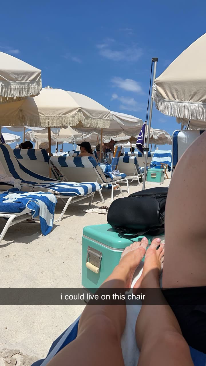 meelahrobbins snapchat image archive image