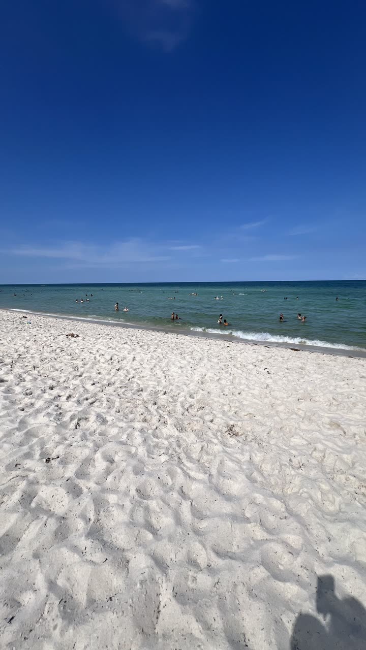 meelahrobbins snapchat image archive image