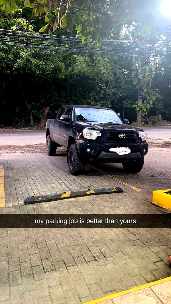 meelahrobbins image ~ Altpins