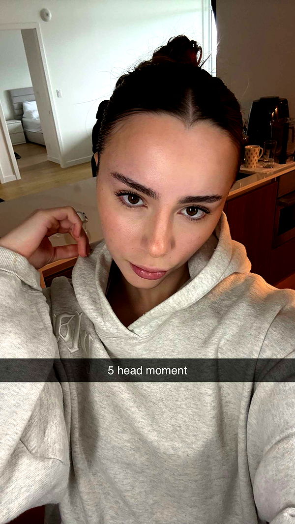 meelahrobbins image ~ Altpins