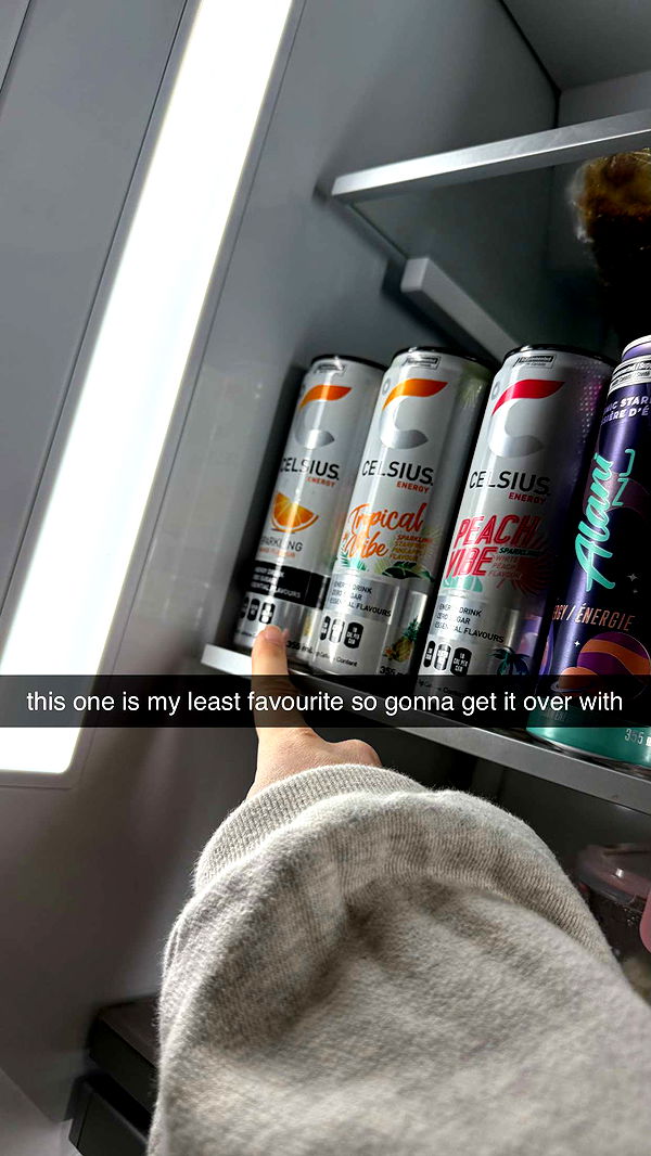 meelahrobbins image ~ Altpins