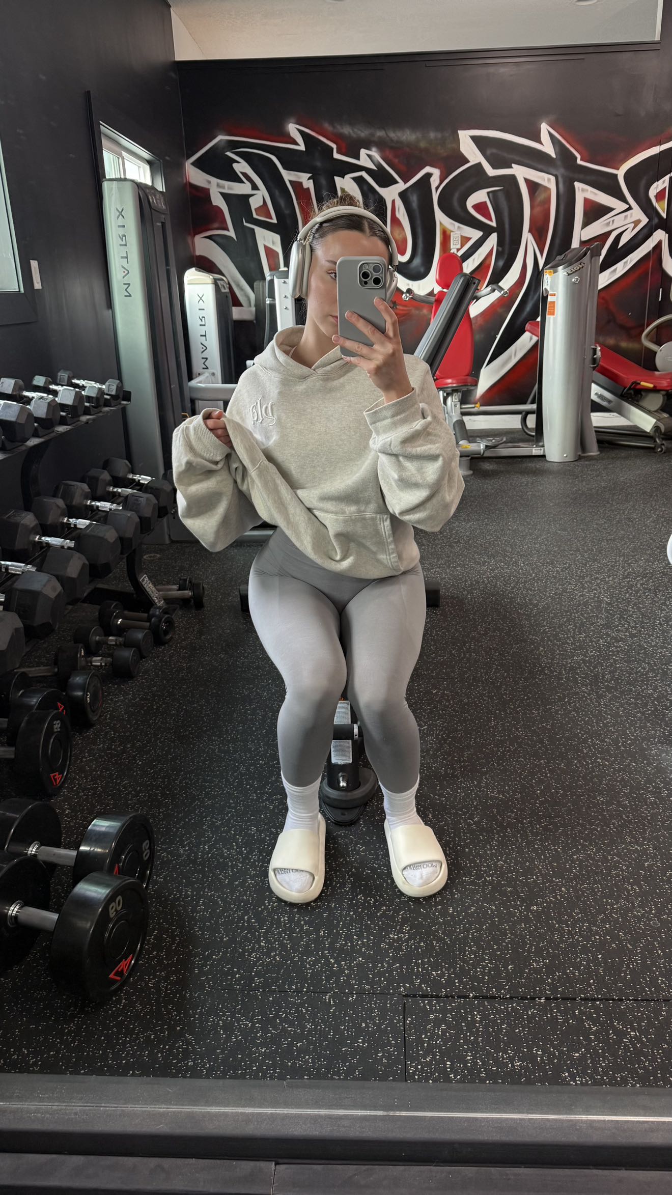 meelahrobbins snapchat image archive image