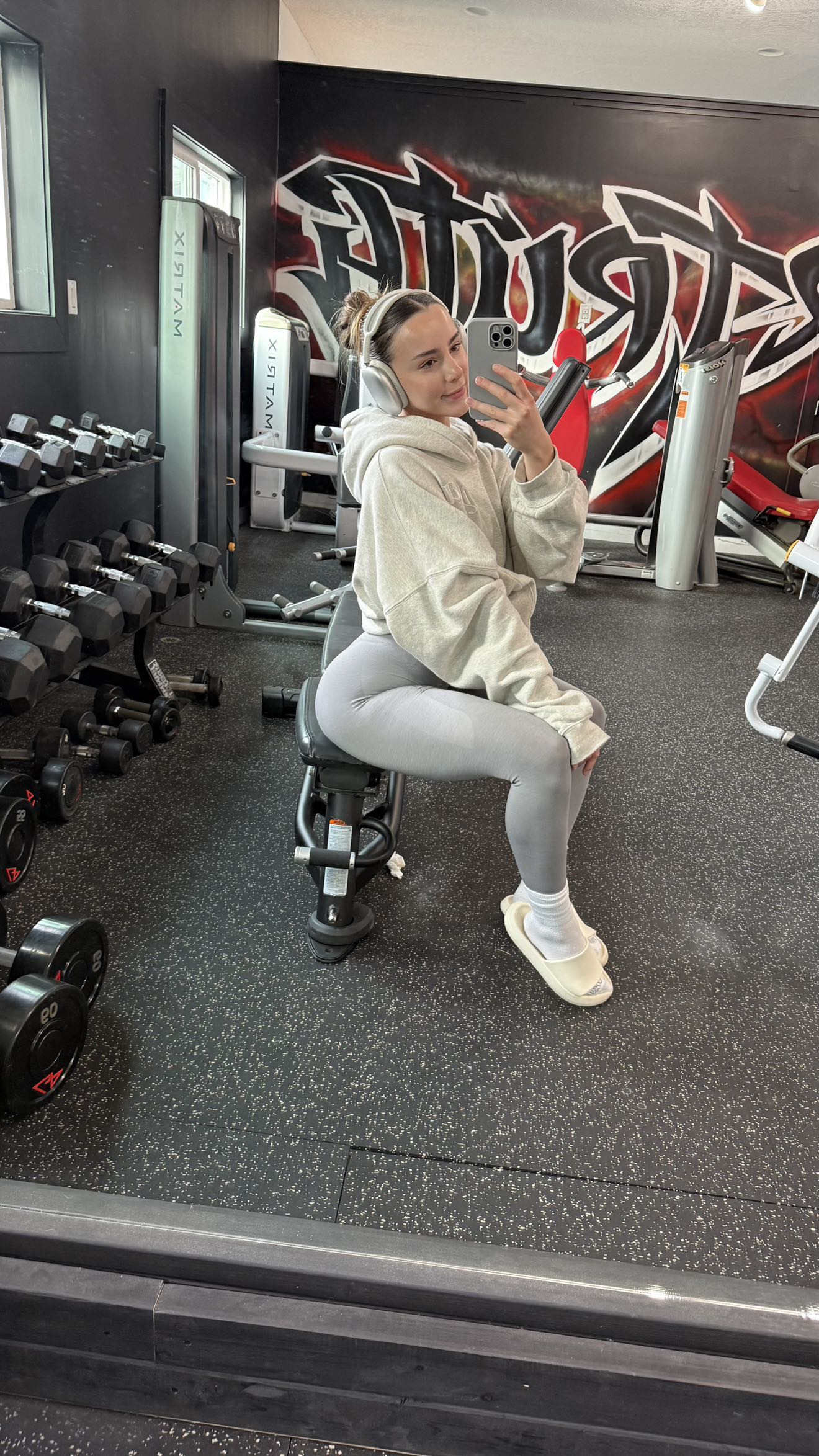 meelahrobbins snapchat image archive image