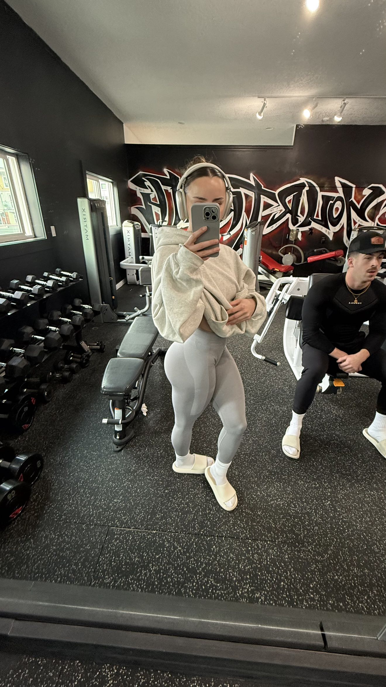 meelahrobbins snapchat image archive image