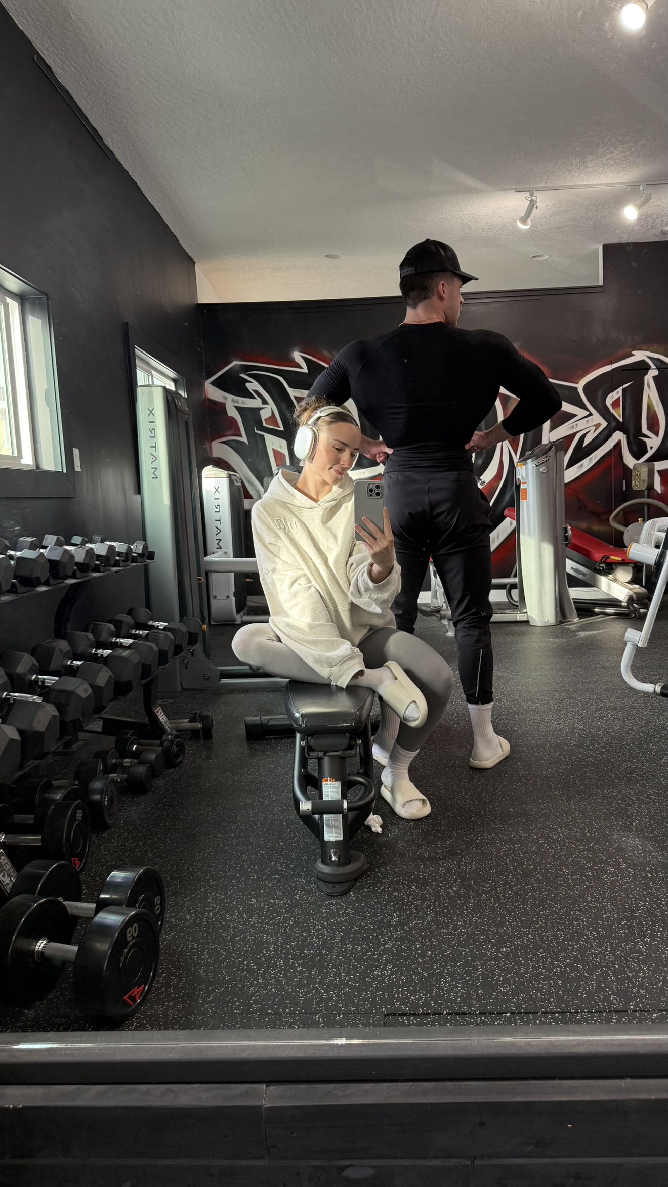 meelahrobbins snapchat image archive image