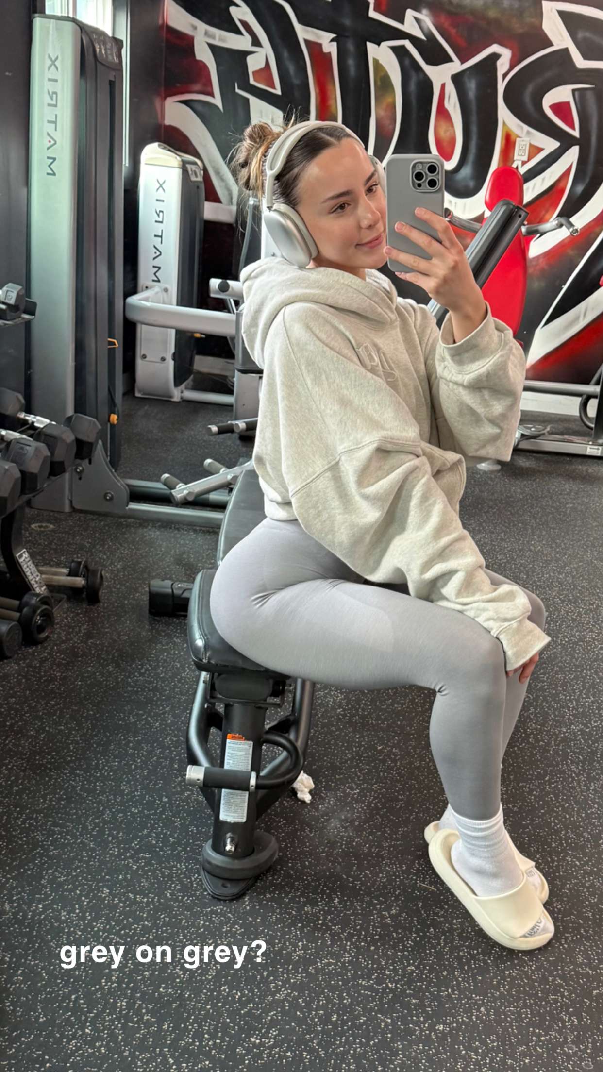 meelahrobbins snapchat image archive image