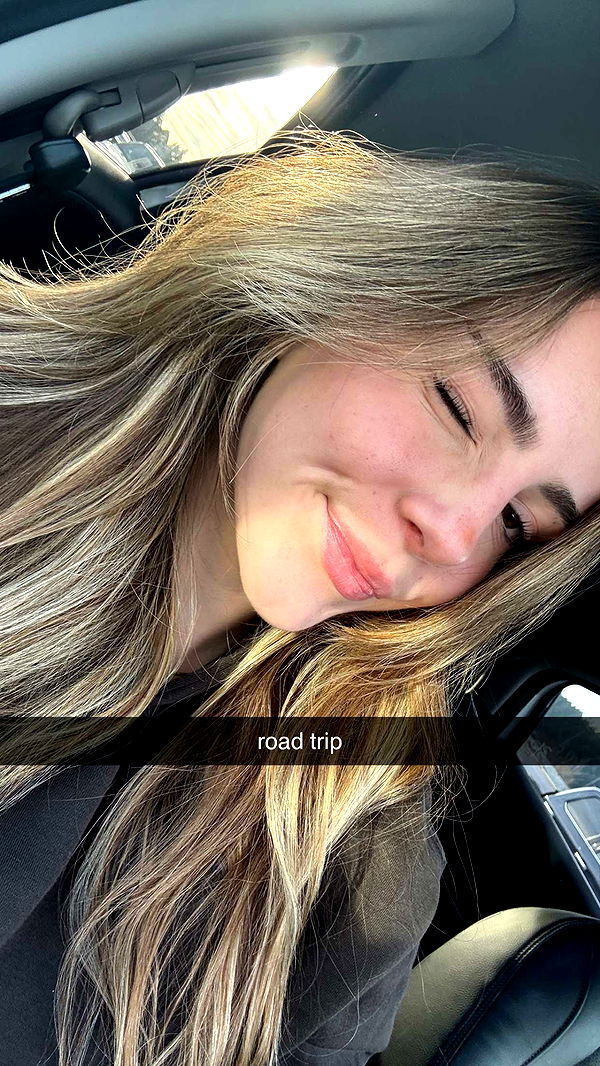 meelahrobbins image ~ Altpins