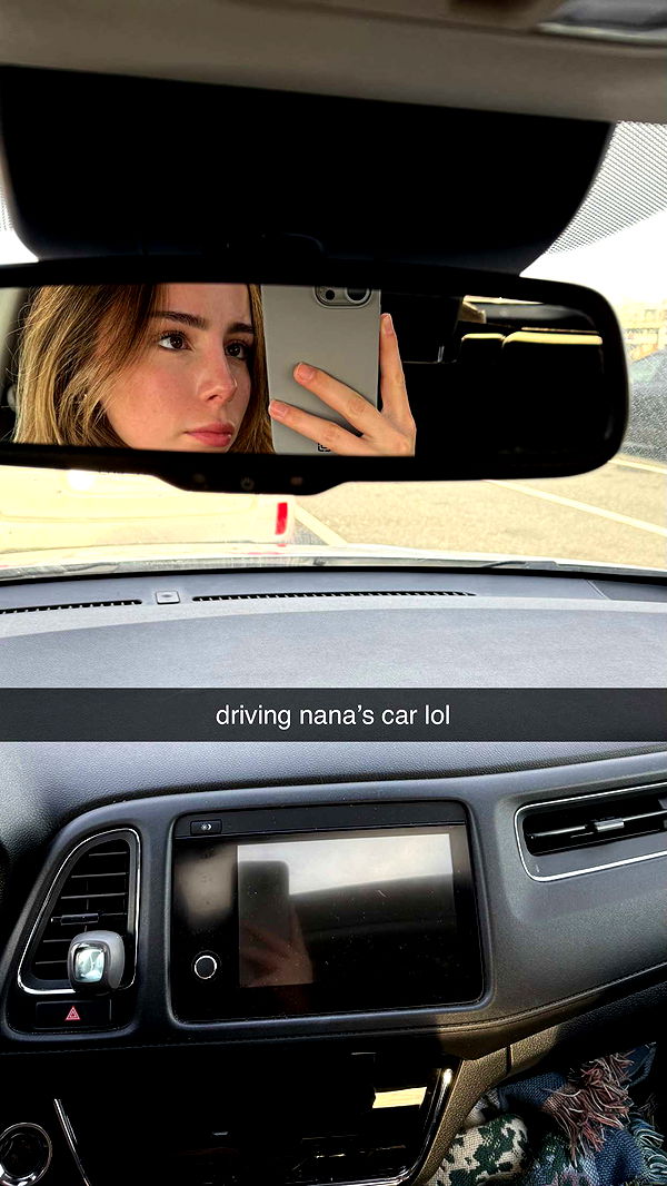 meelahrobbins image ~ Altpins