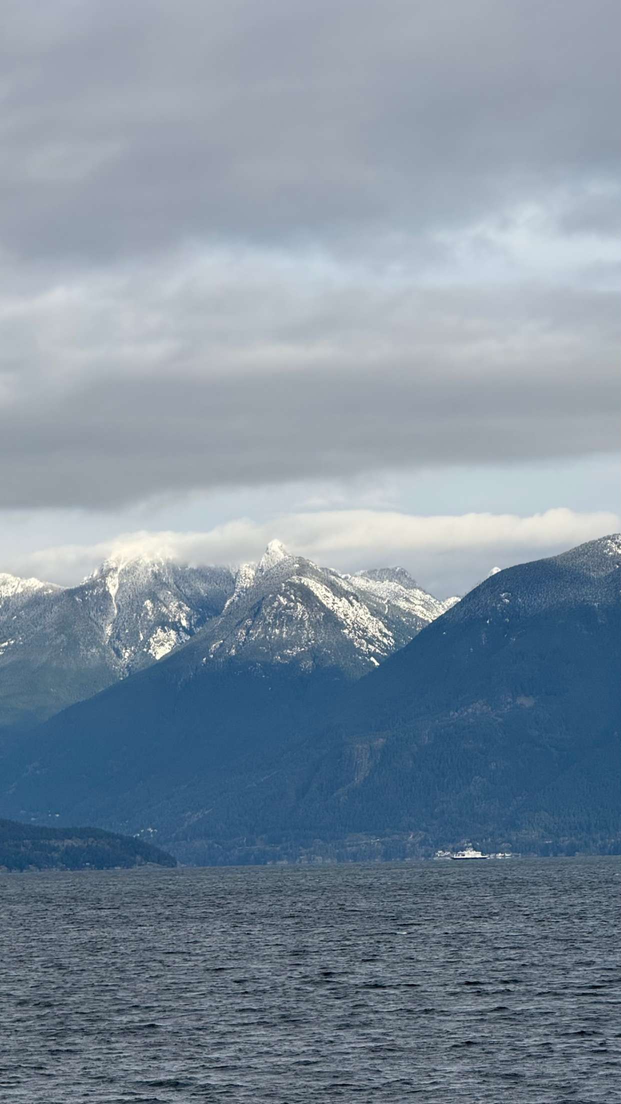 meelahrobbins snapchat image archive image