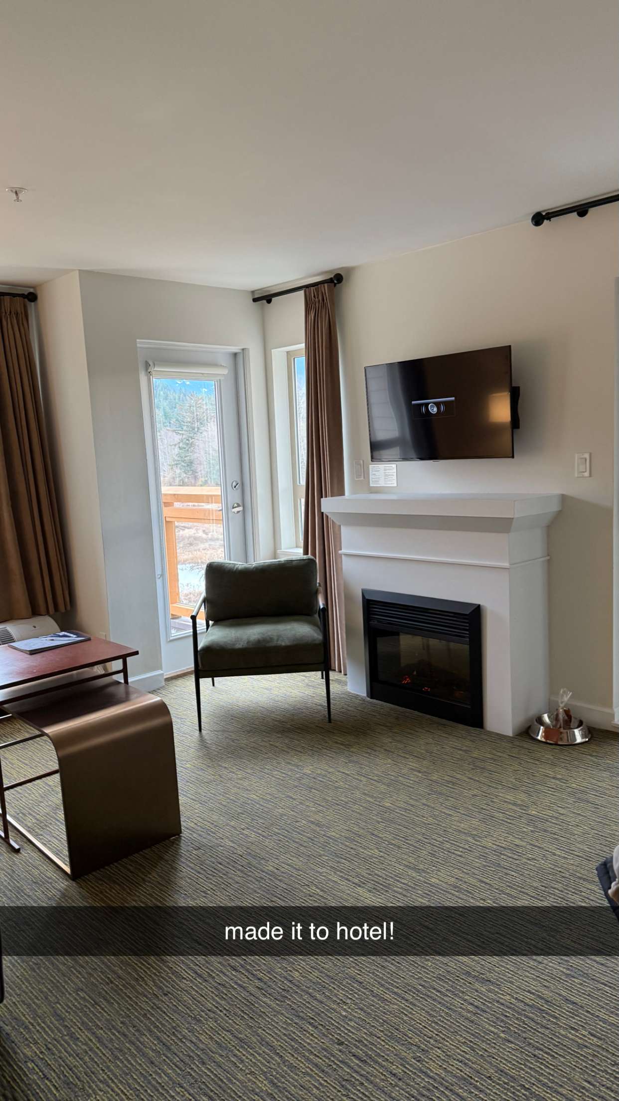 meelahrobbins snapchat image archive image