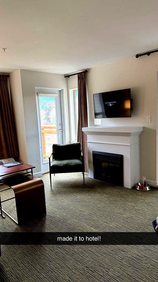 meelahrobbins image ~ Altpins