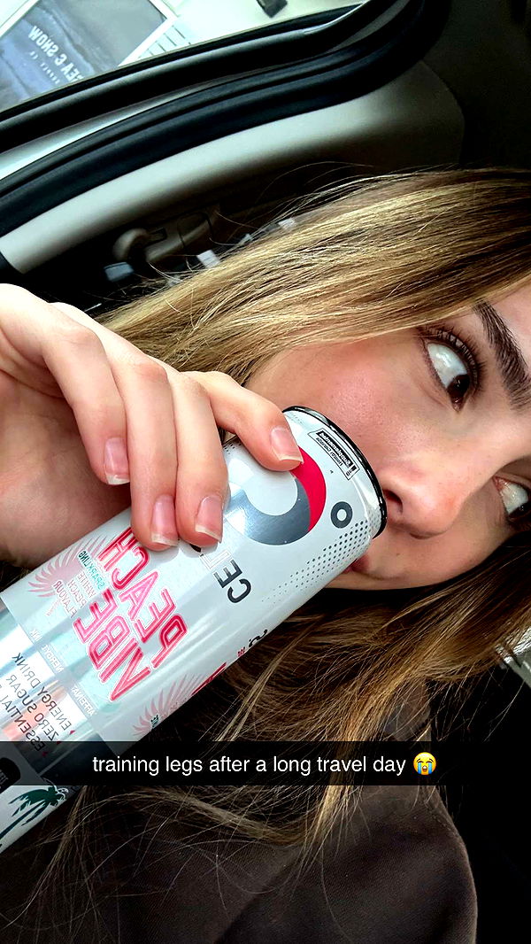 meelahrobbins image ~ Altpins